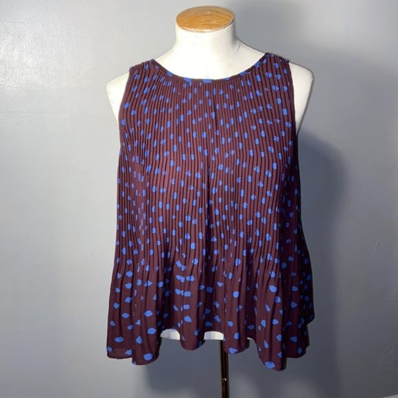 Banana Republic Pleated Chiffon Sleeveless Blouse - Picture 1 of 4